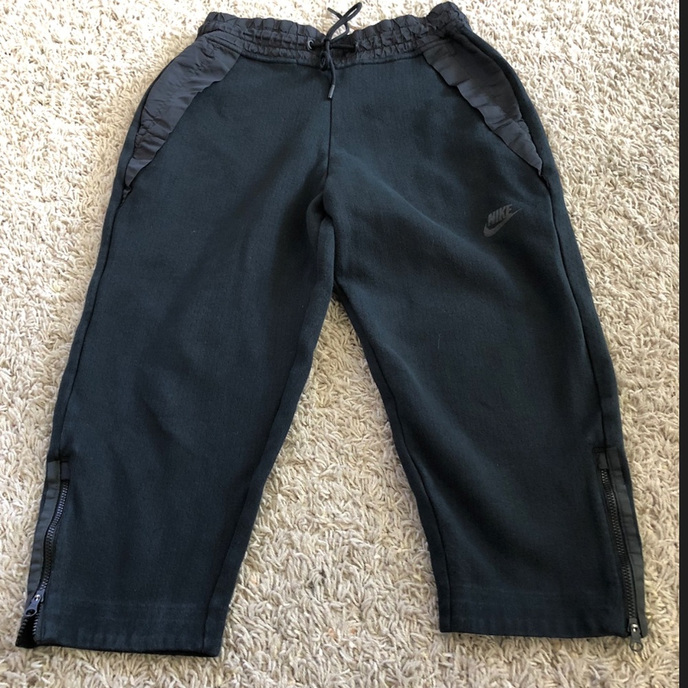 Nike Capri pants